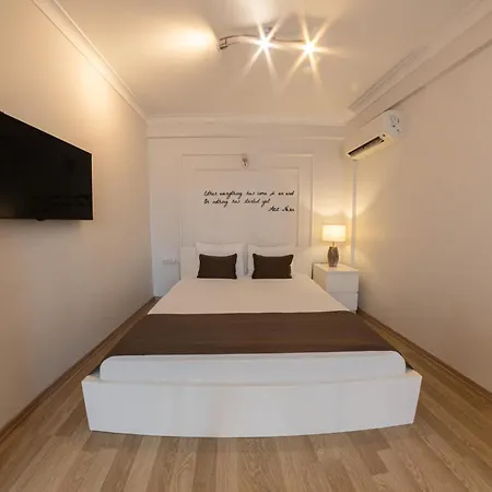 The Print House 3*